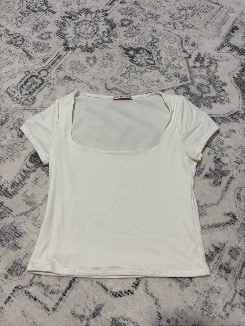 Sincerly Jules Cream Square Neck Short Sleeve Top